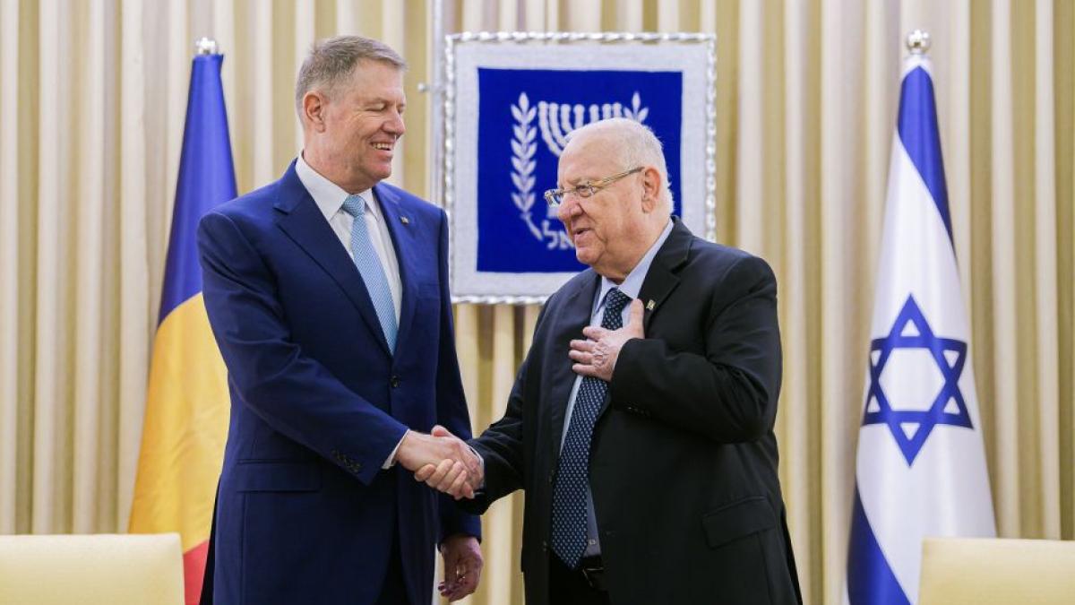klaus iohannis se afla in vizita in israel seful statului a fost primit de presedintele reuven