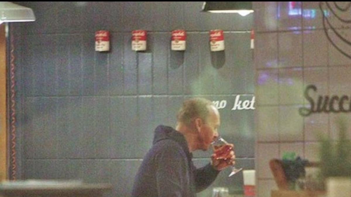 starul din batman la cina in centrul vechi din bucuresti video