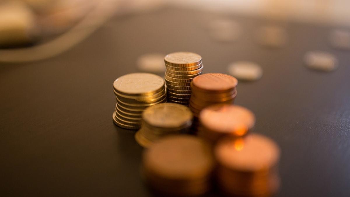 atentie aceasta moneda isi schimba infatisarea un nume legandar din muzica va aparea pe ea