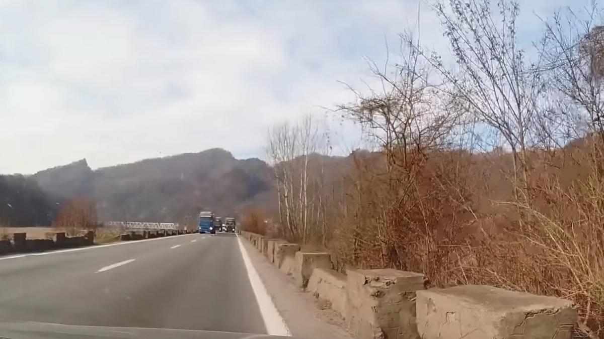 imagini socante surprinse in trafic de o camera de bord ia uite mama
