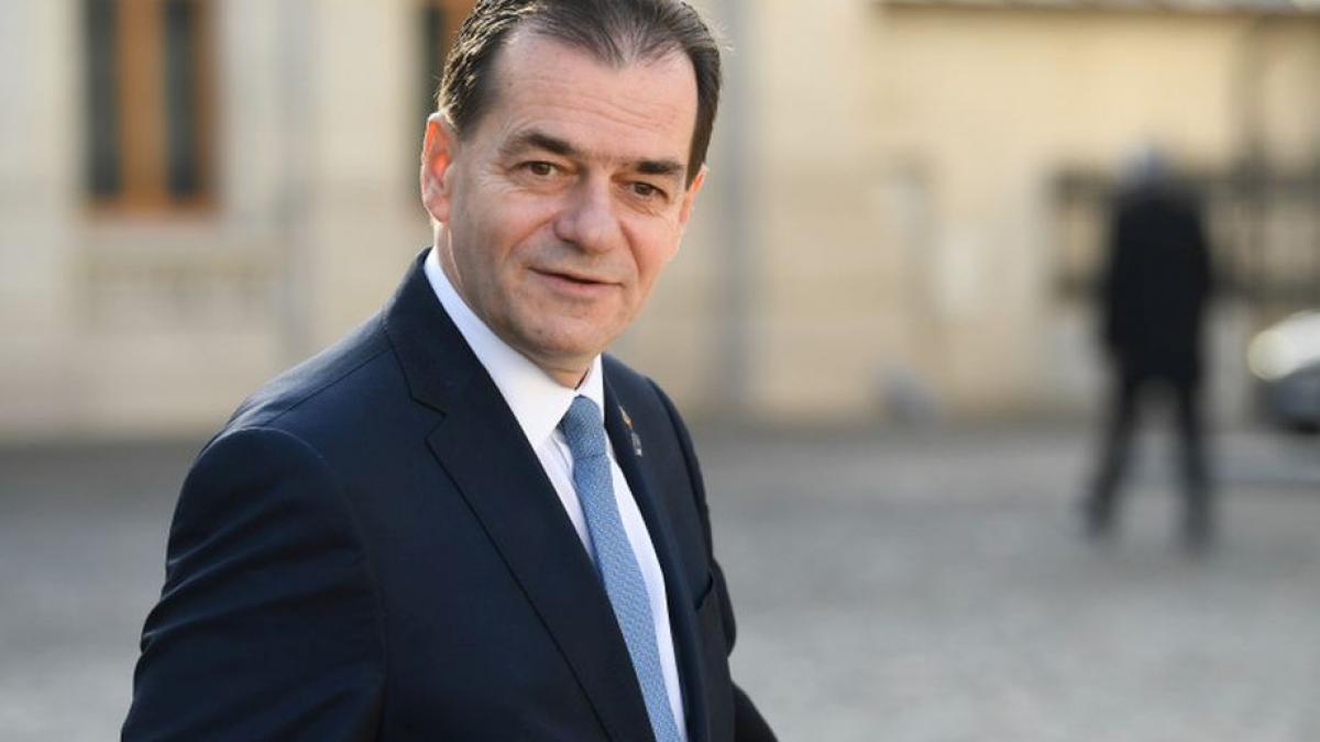 ludovic orban intampinat si el cu huiduieli la iasi nu ma faceti sa cred ca printre noi mai sunt