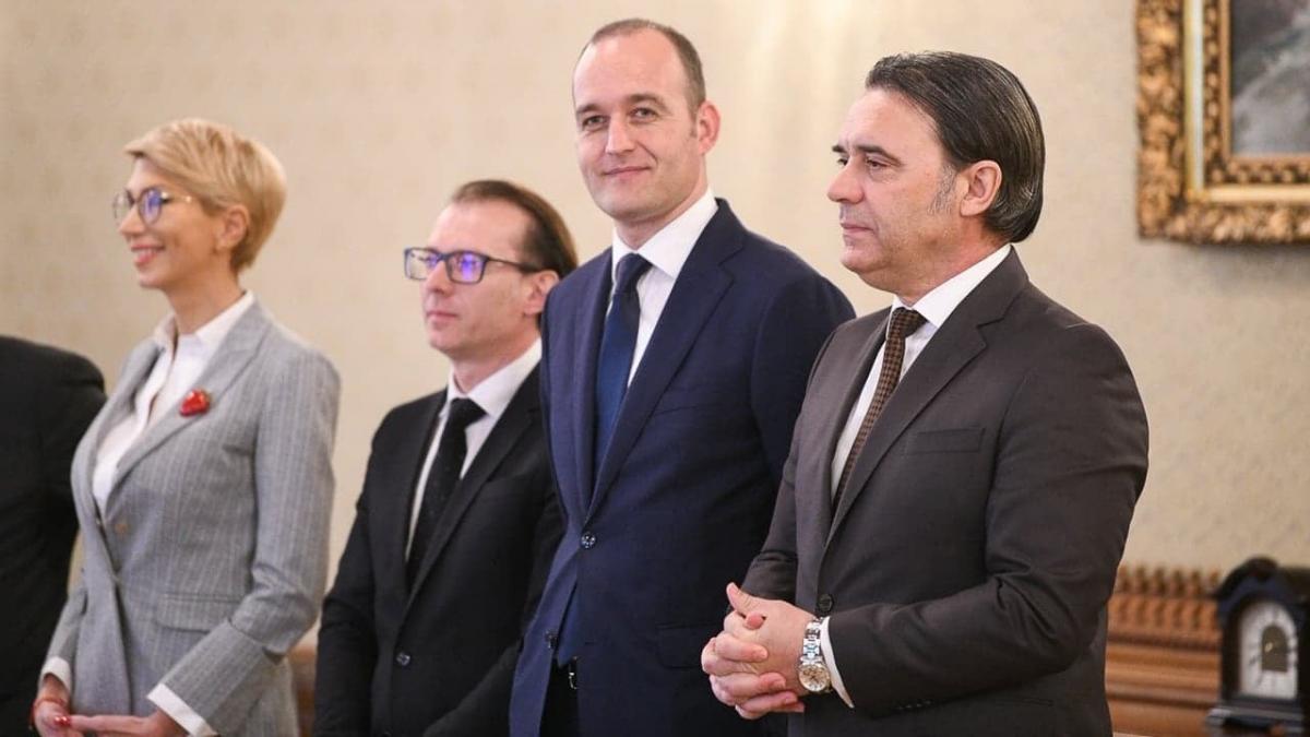 finantistii de la gorj maziliti dupa dezvaluirile despre firmele familiei deputatului pnl dan