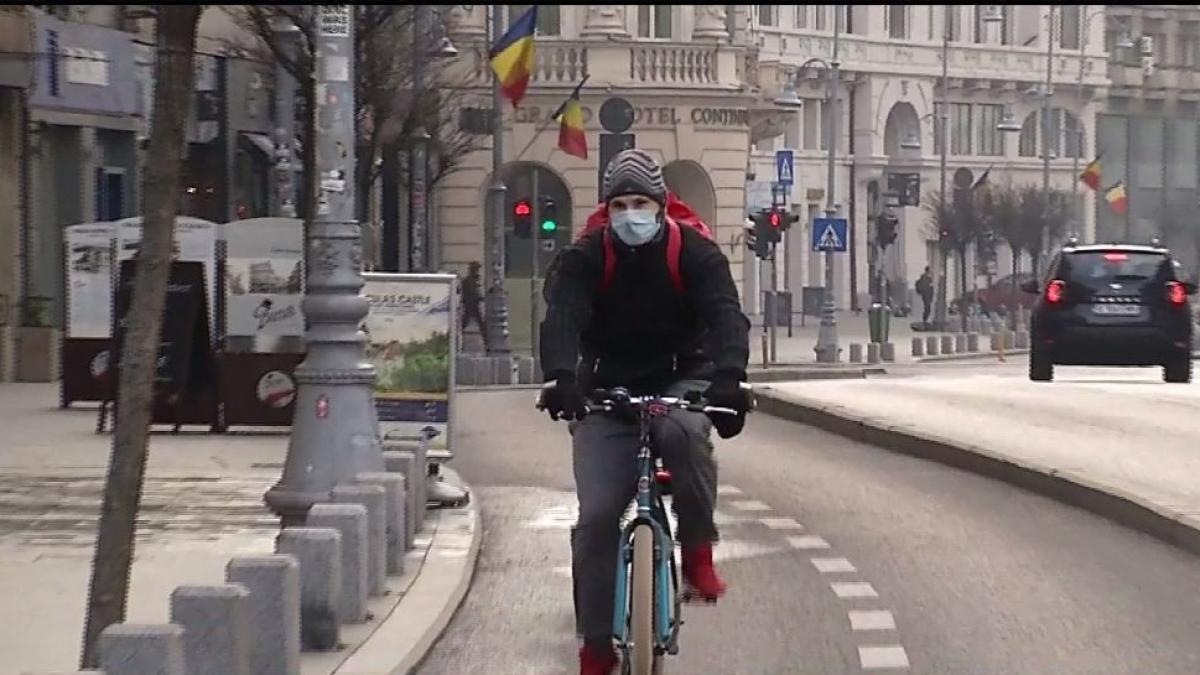 unda verde pentru biciclisti ce recomanda politia rutiera video