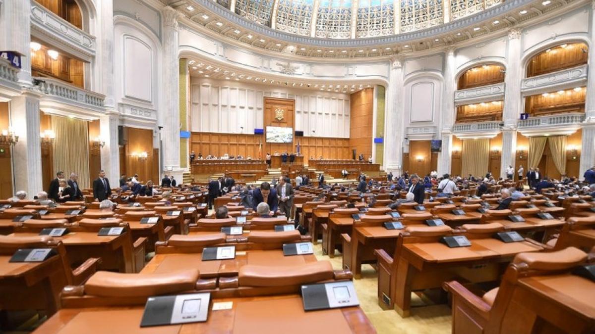 camera deputatilor a adoptat proiectul privind eliminarea pensiilor speciale