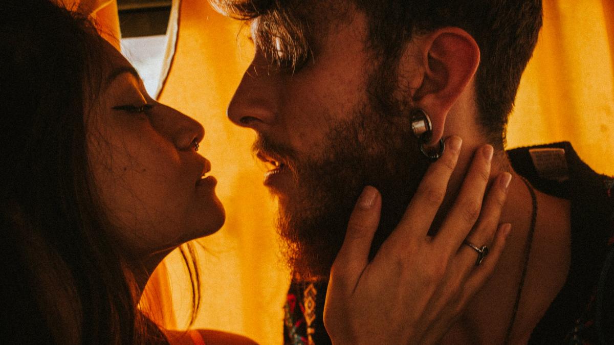 dupa o aventura de o noapte o femeie marturiseste imi iubesc sotul dar nu pot renunta la amant