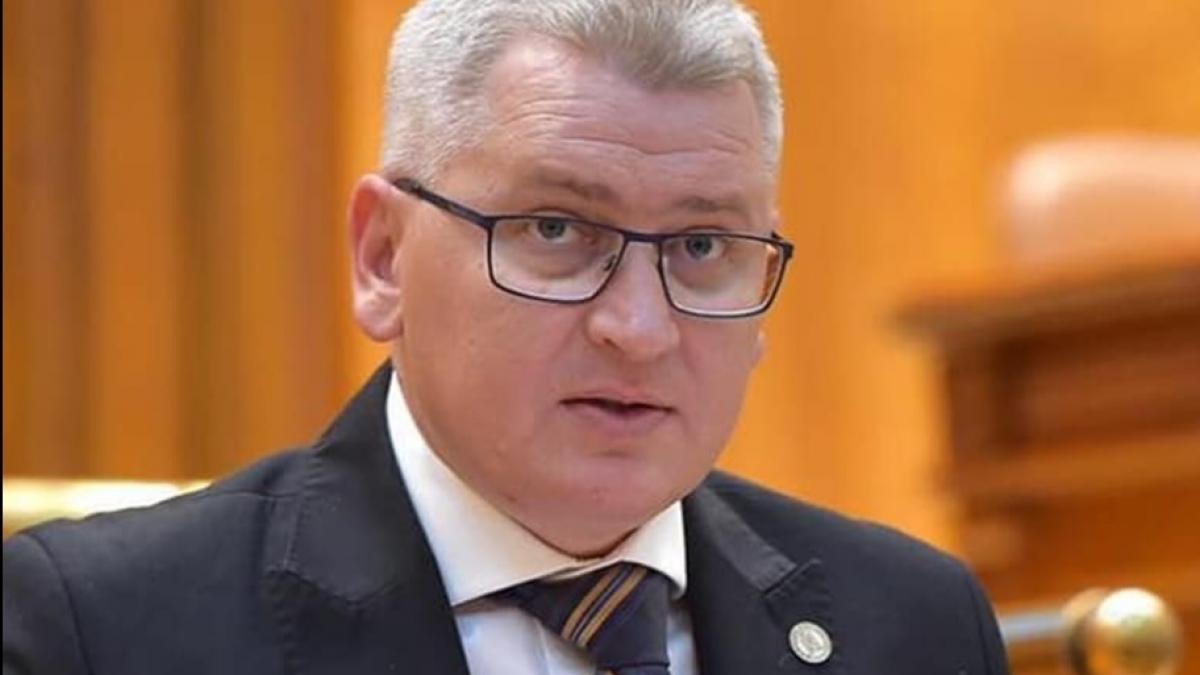 florin roman pnl cea mai nesimtita pensie speciala din romania 77 000 de lei