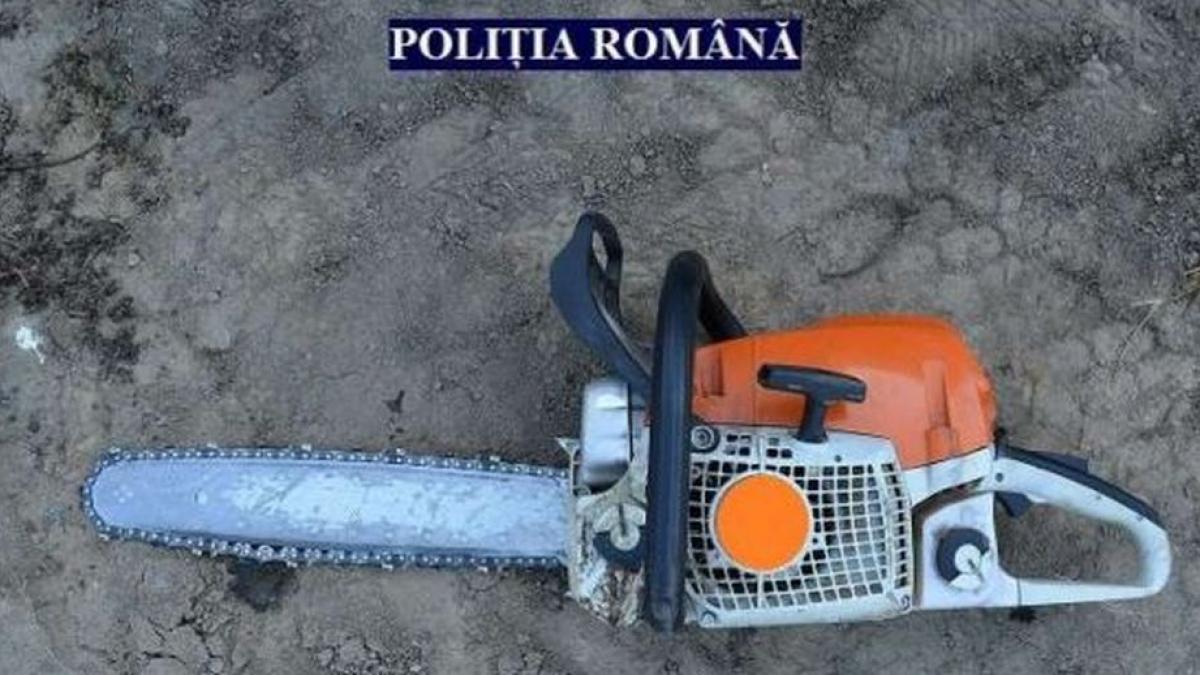 un barbat din neamt a incercat sa i taie capul vecinului cu drujba victima a ajuns la spital cu