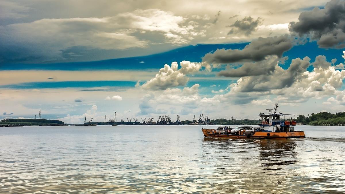 navele sunt in pericol pe dunare cotele apelor au scazut dramatic in ultimele 24 de ore