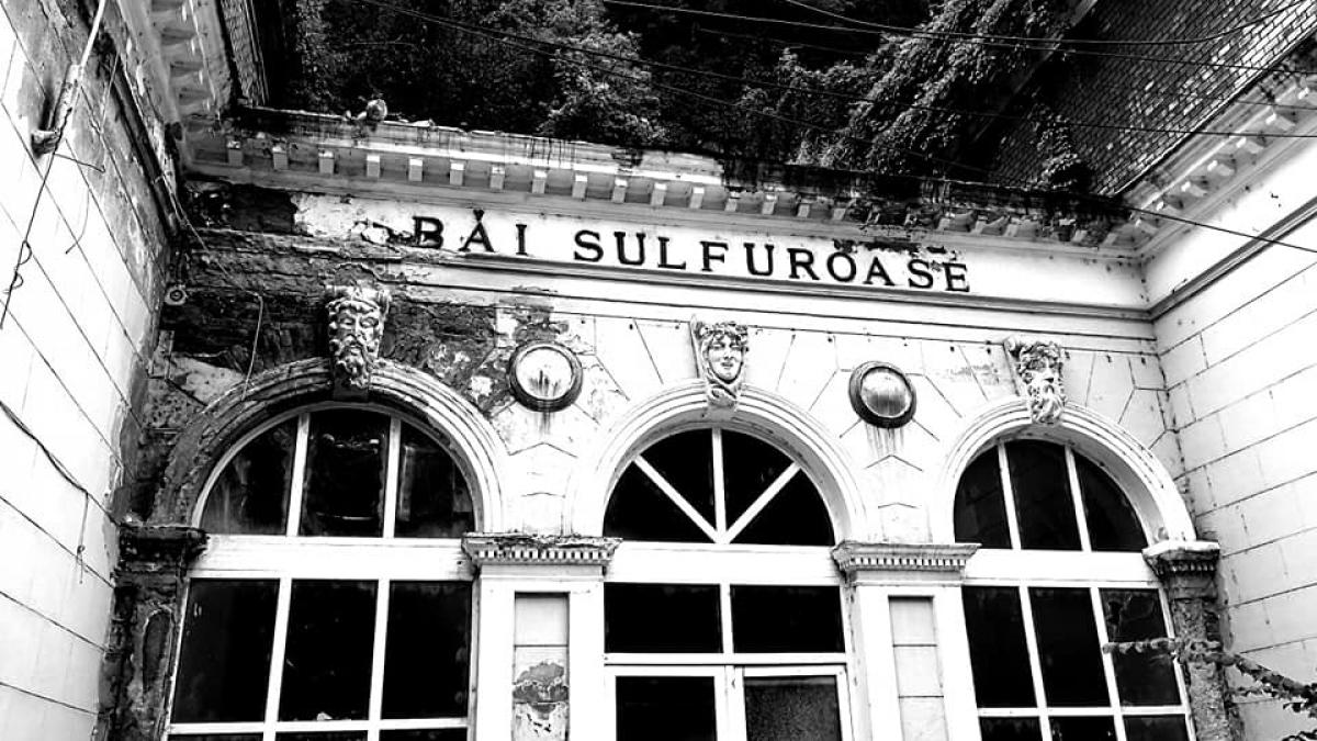 cum arata baile herculane cea mai veche statiune din romania video