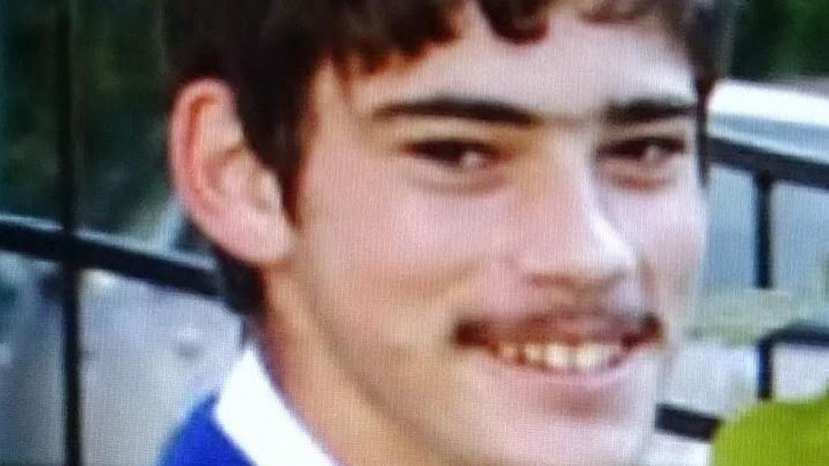 adolescent de 18 ani gasit mort pe un camp langa curtea de arges era disparut de 2 zile