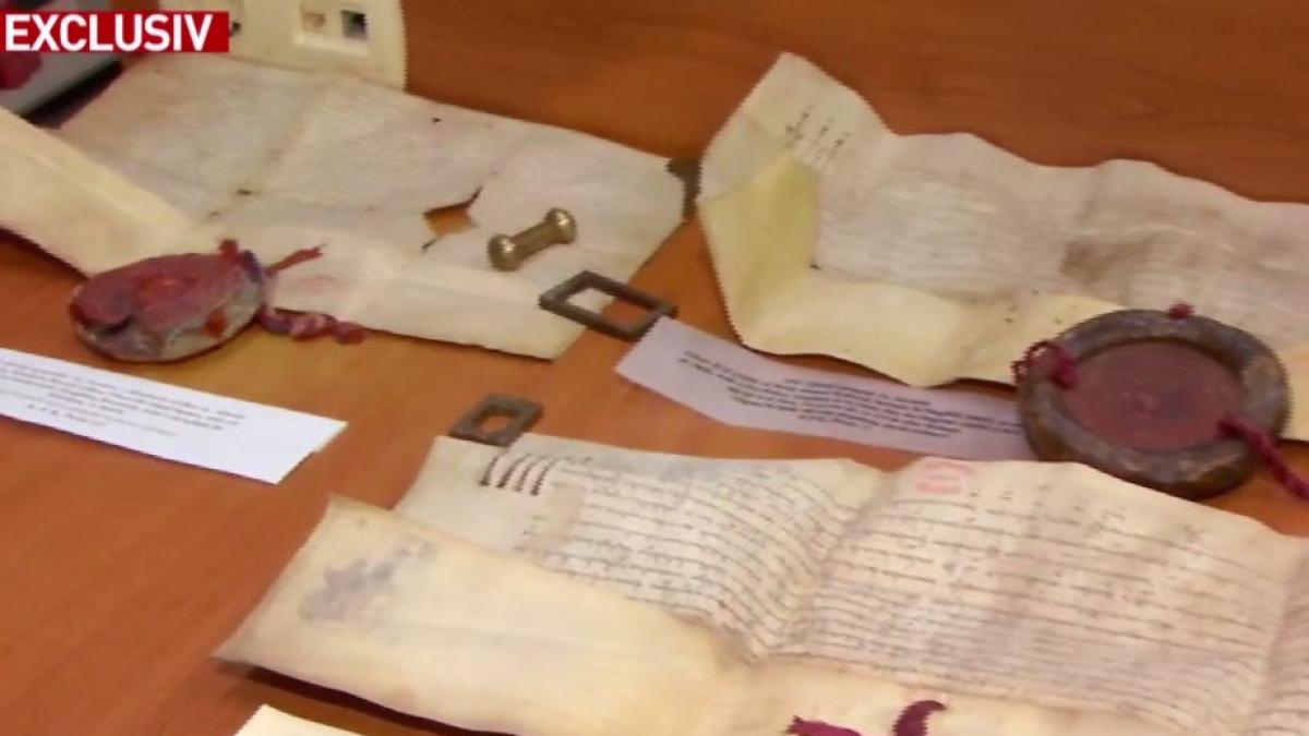 news magazine comori si ciudatenii la biblioteca academiei romane