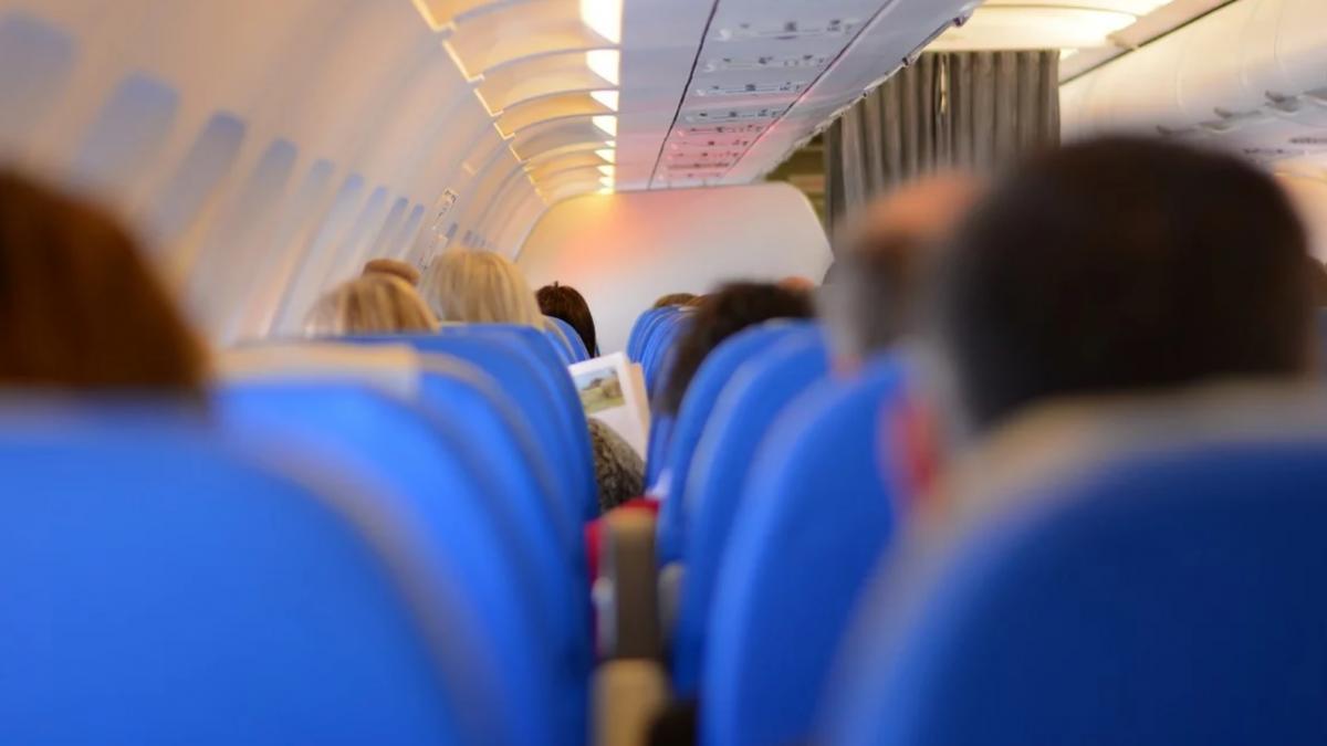 aterizare de urgenta in madrid avionul air canada cu 130 de pasageri la bord a ajuns la sol in