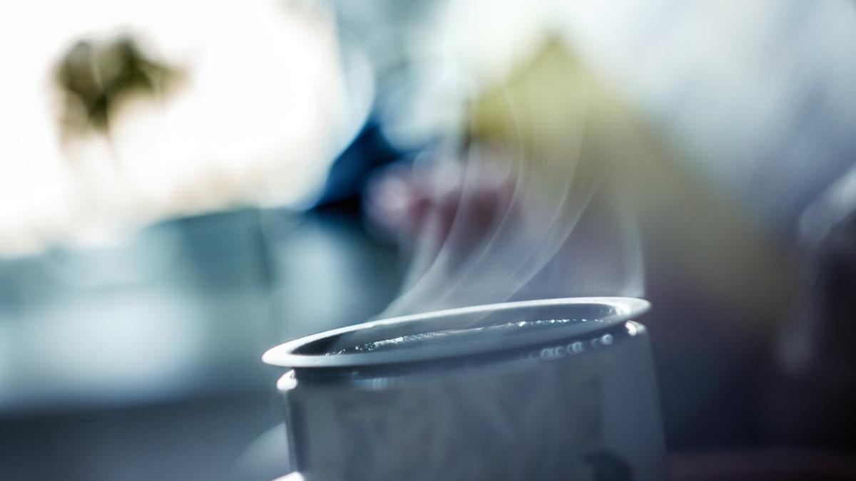 incredibil ce pun unii romani in tuica pentru a alunga raceala si gripa