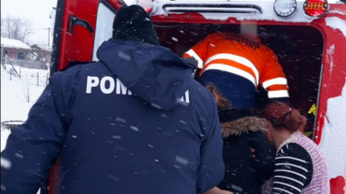 tanara baneasa insarcinata transportata senilata spital