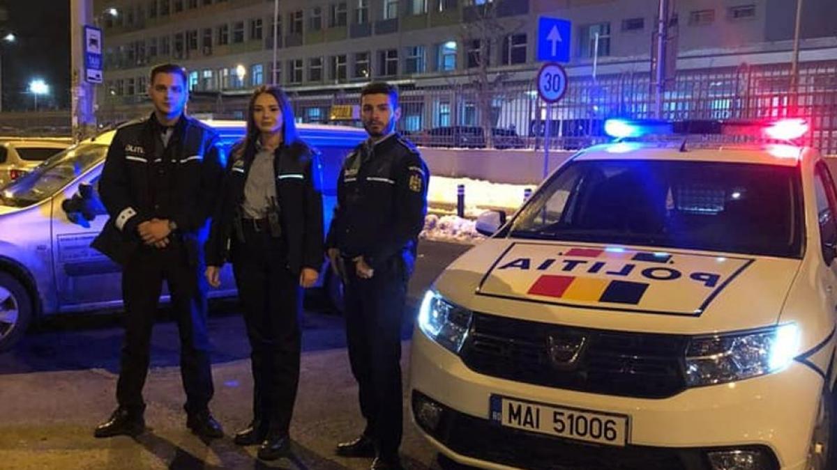 o tanara din bucuresti a nascut in masina politistii patrulau in tura de noapte cand au observat