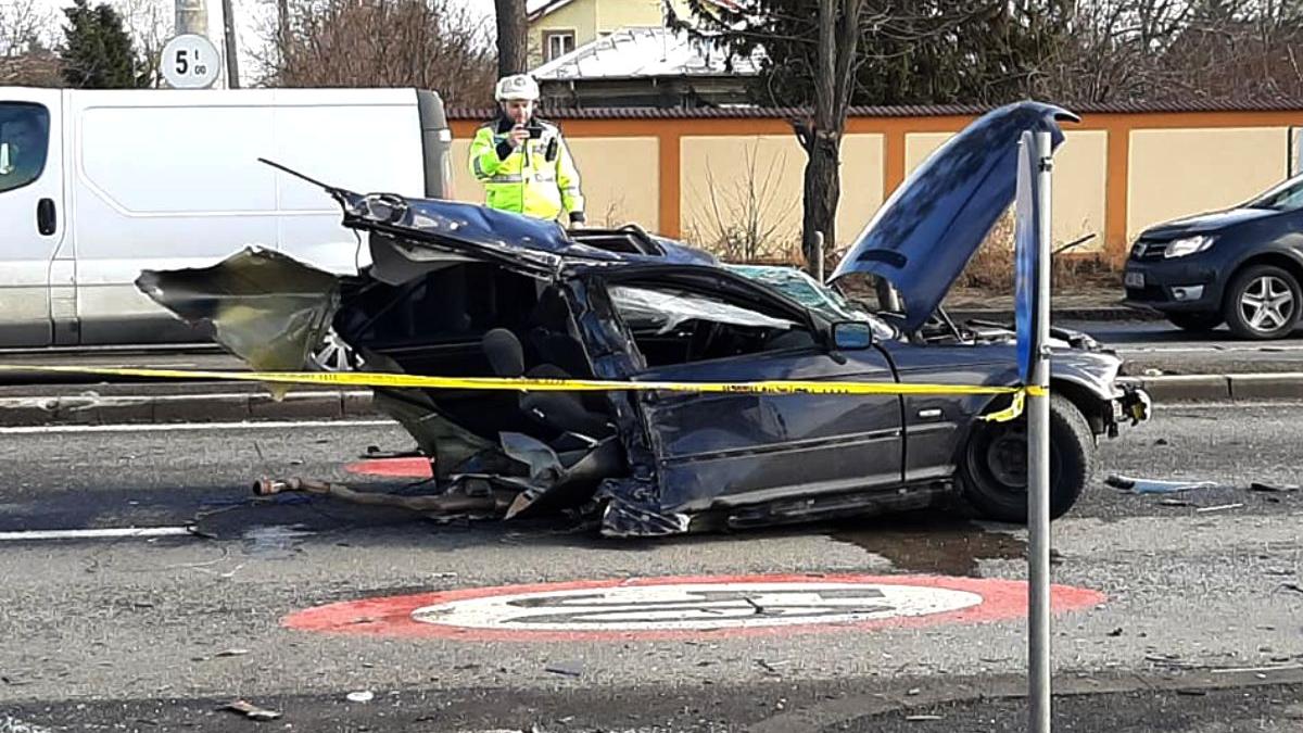 bmw rupt doua accident corbeanca