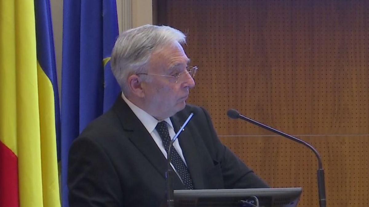 mugur isarescu spulbera majorarile promise de ludovic orban cand ai un asemenea deficit este ciudat