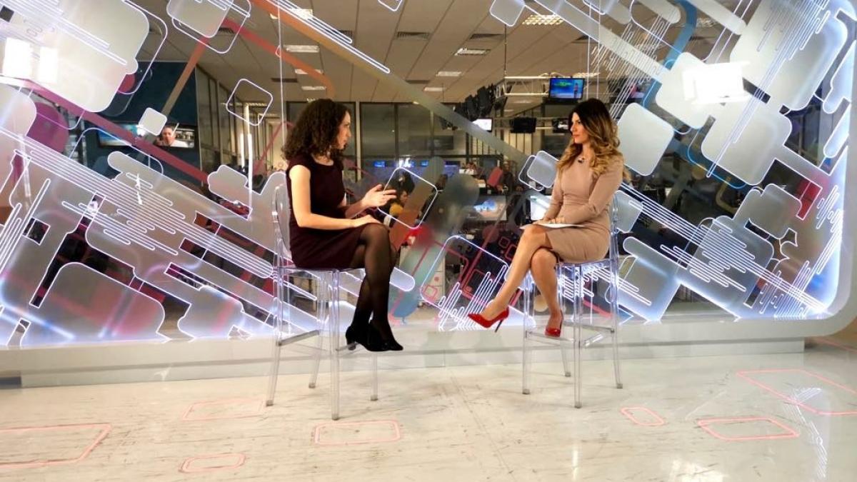 sfat de sanatate cat dauneaza ecranele ochilor si de la ce distanta ne uitam la tv