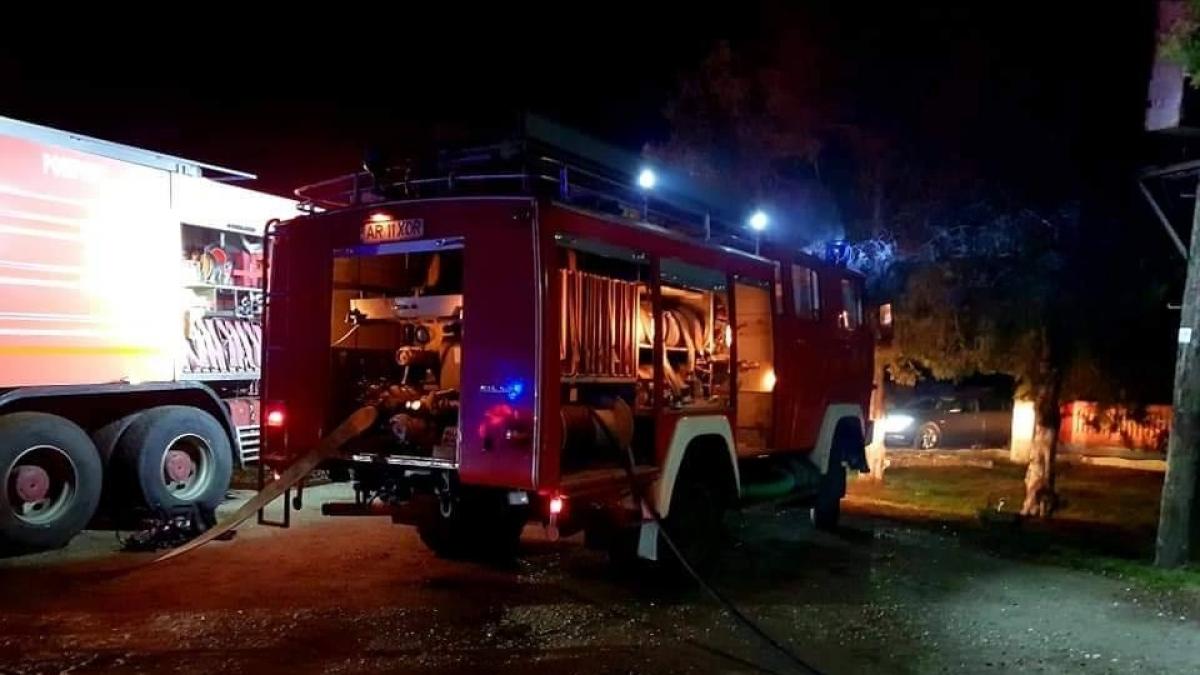 a dat foc la usa blocului pentru ca nu a putut o deschide