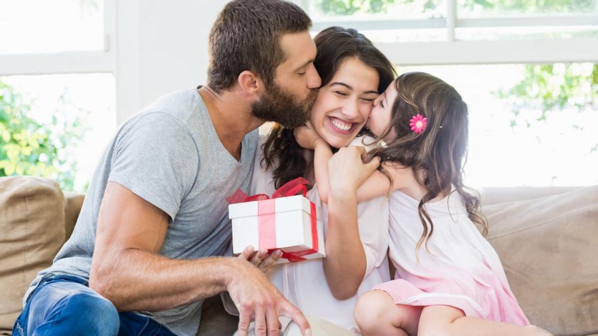 cadouri mama cumpara romani 8 martie 2020