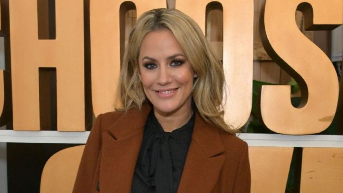 prezentatoarea tv caroline flack gasita moarta in casa