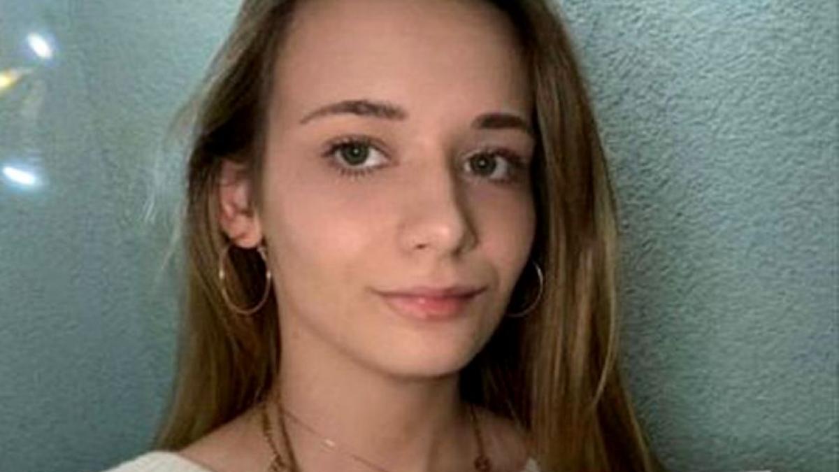 fata vanzare virginitate online