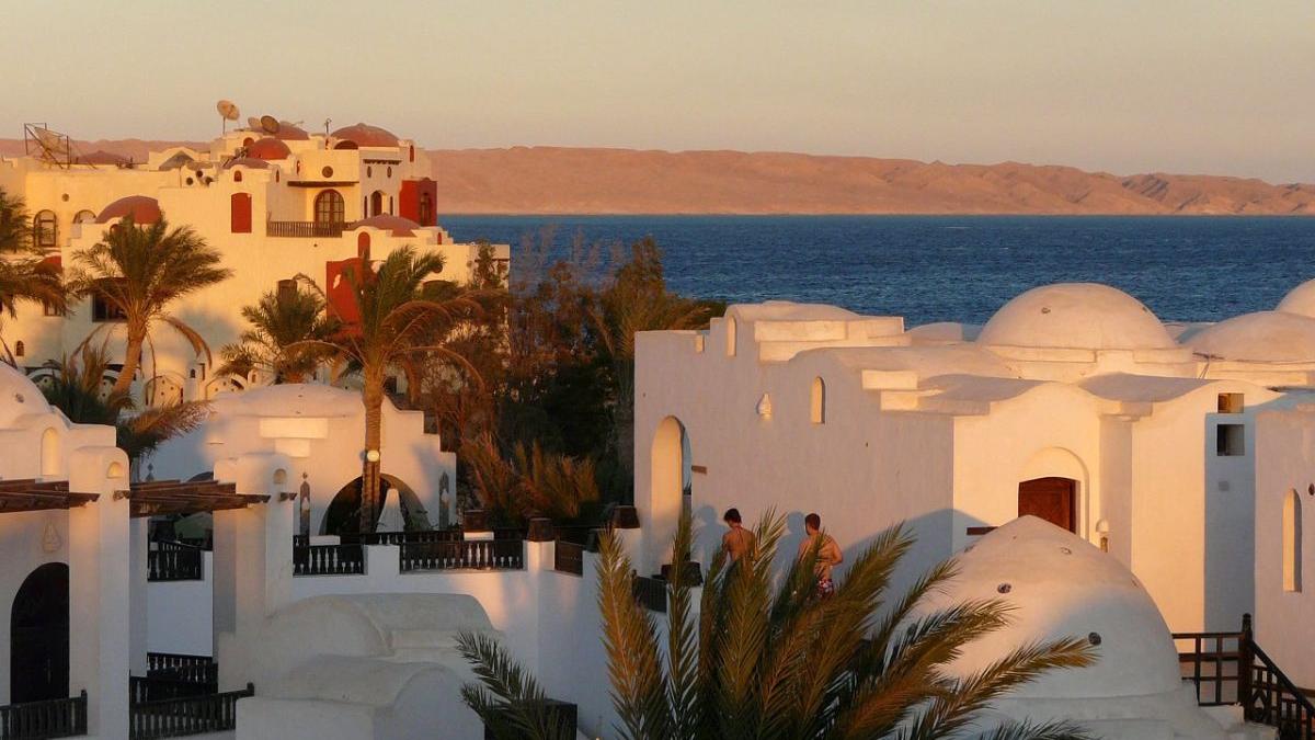 daruieste vacanta calduroasa oferte last minute egipt komsi travel