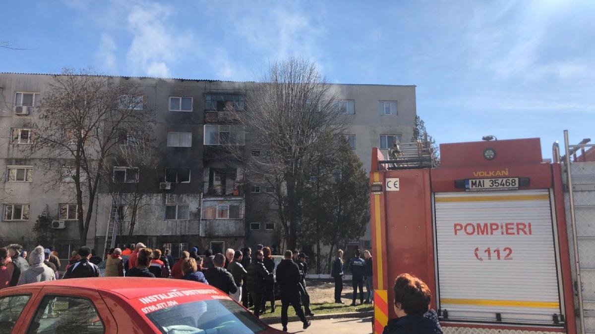 explozie bloc medgidia barbat salvat fugit