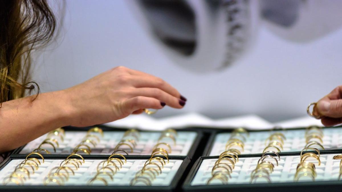 curs valutar 24 februarie 2020