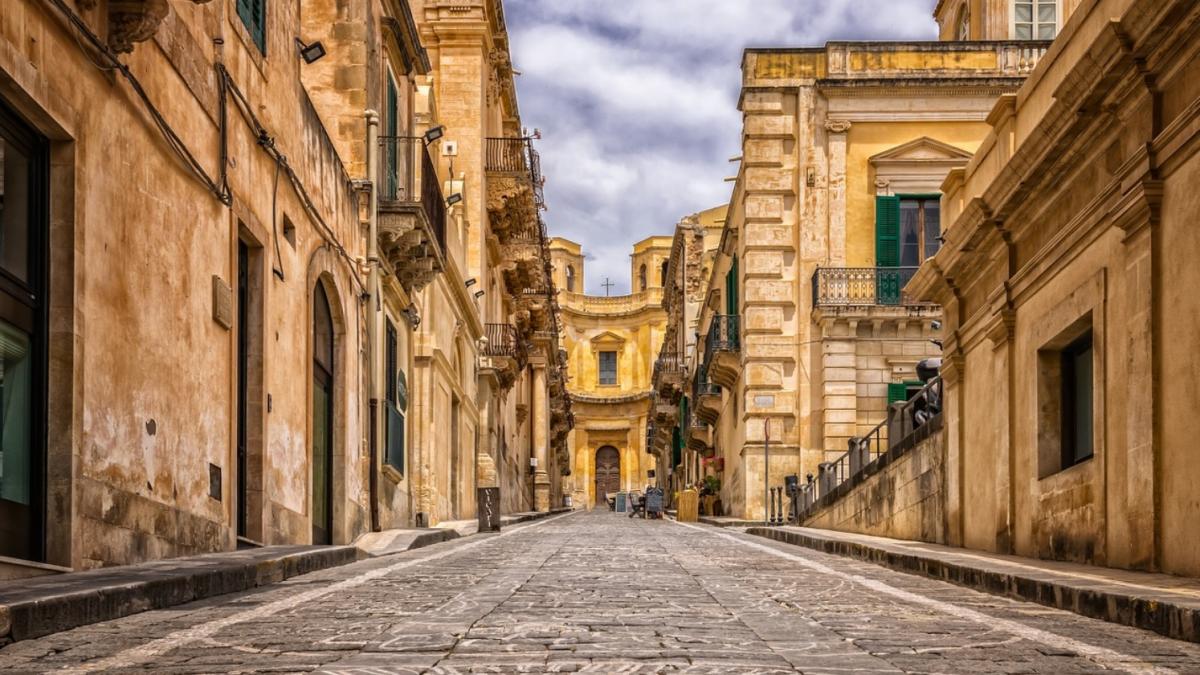 de ce s a raspandit atat de rapid coronavirusul in italia