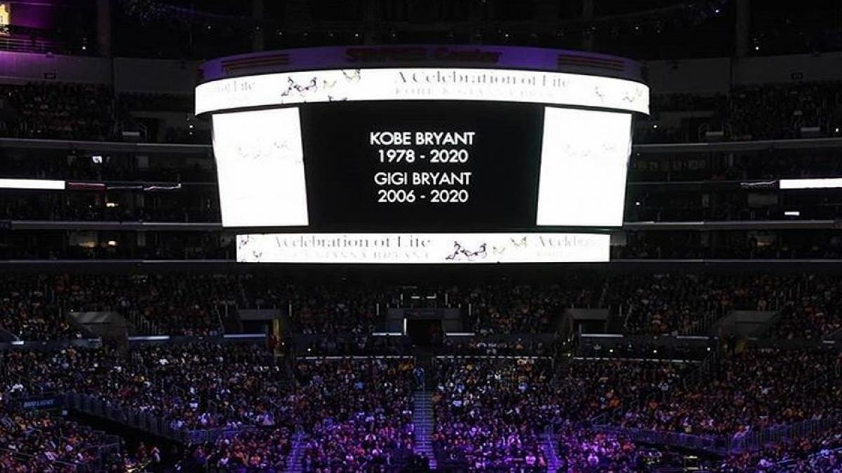 omagiu pentru kobe bryant zeci de mii de fani l au comemorat pe legendarul baschetbalist