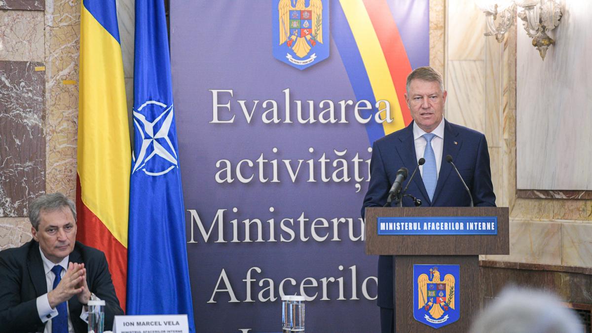 klaus iohannis mesaj critic la adresa mai deficiente si lipsa de profesionalism