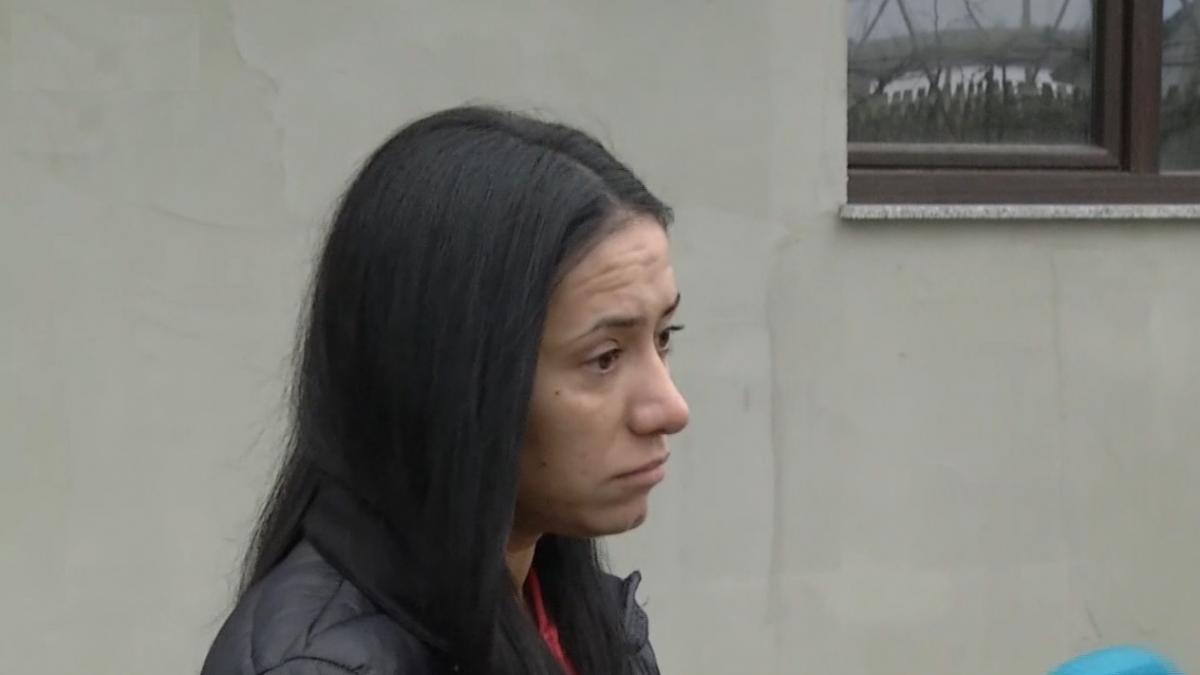 doi soti din targu jiu aflati in izolare la domiciliu acuza autoritatile ca au fost lasati fara