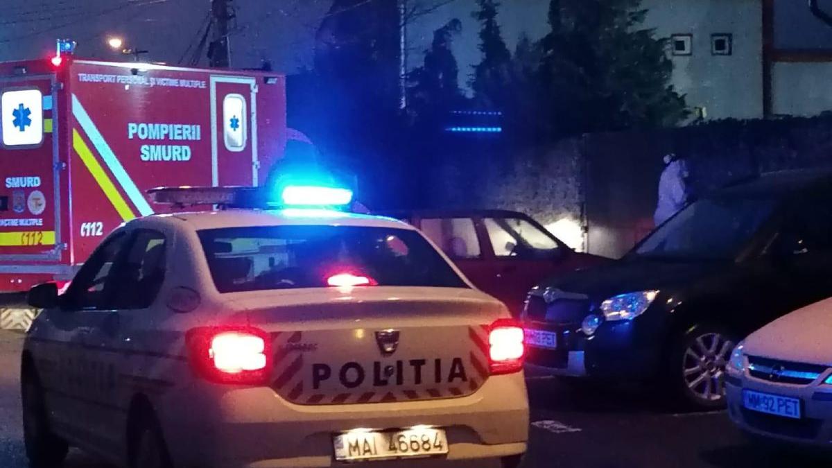 tanar maramures cazat podul casei intors italia