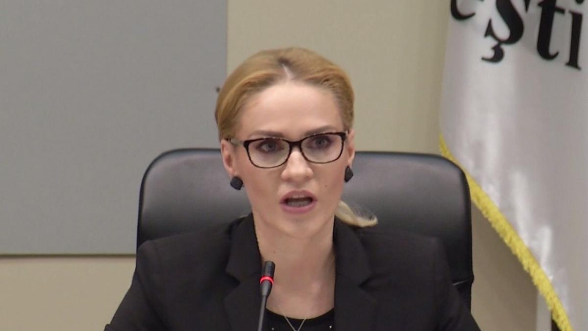 firea o angajata de la evidenta populatiei a fost in israel cu ofiterul mai infectat cu coronavirus
