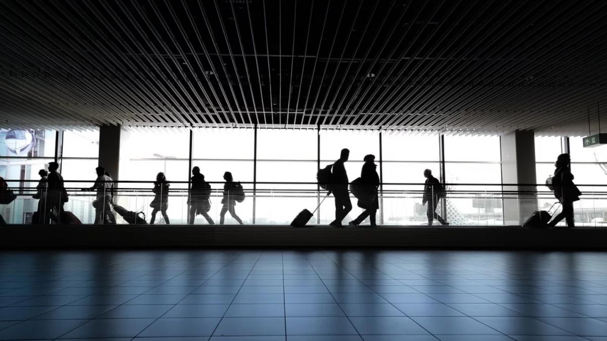 apelul autoritatilor turistii romani din strainatate sa revina in tara