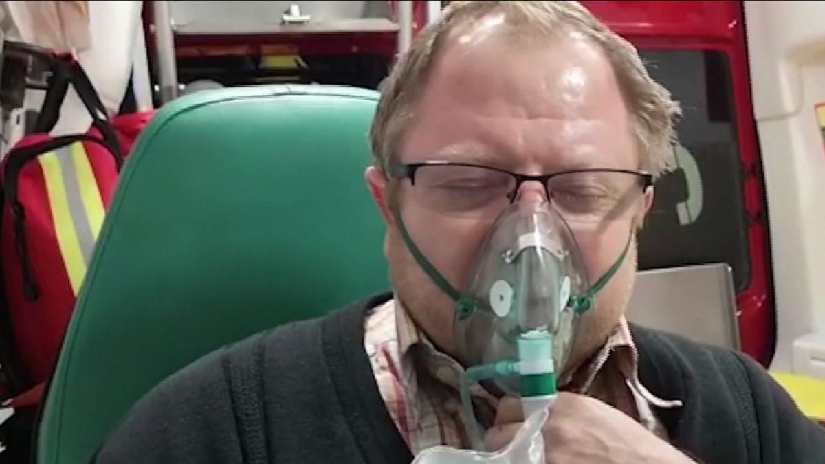 bolnav cu simptomele covid 19 din deva lasat cu orele in ambulanta