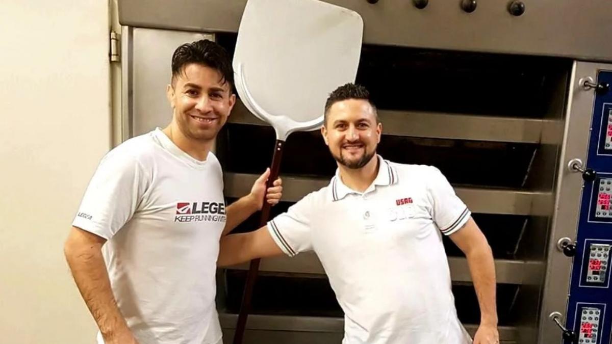 doi romani din italia gest impresionant ofera paine gratis pentru cei care nu isi mai permit sa