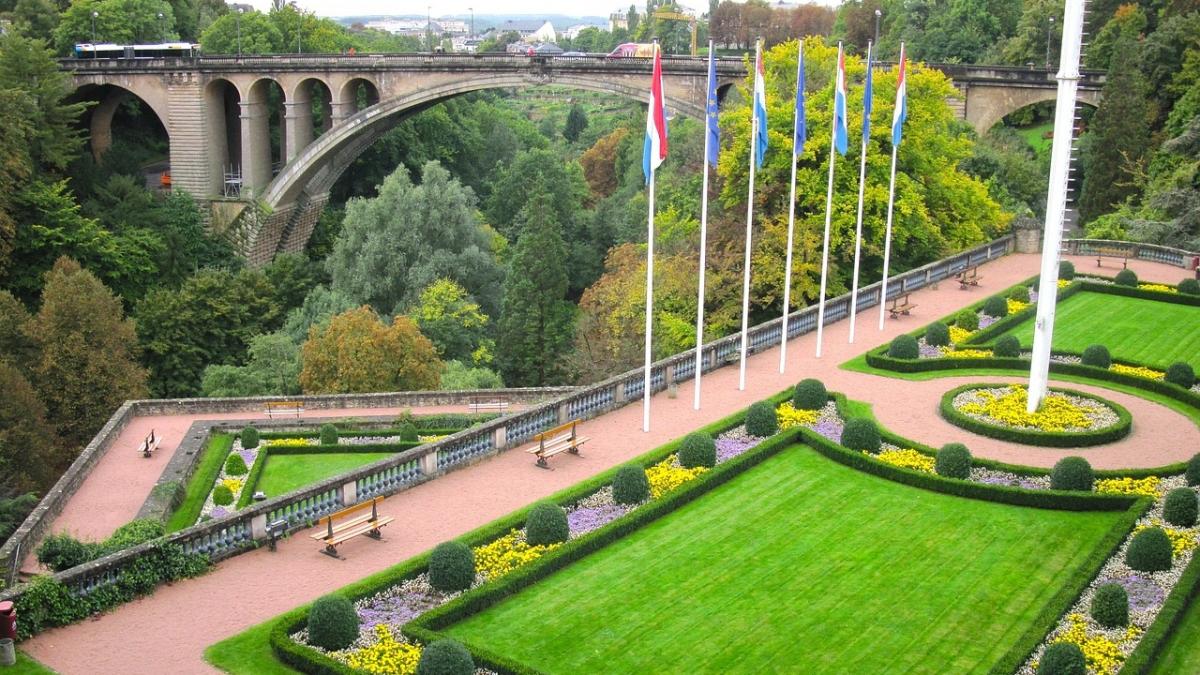 diplomat de la ambasada romaniei in luxemburg testat pozitiv cu coronavirus