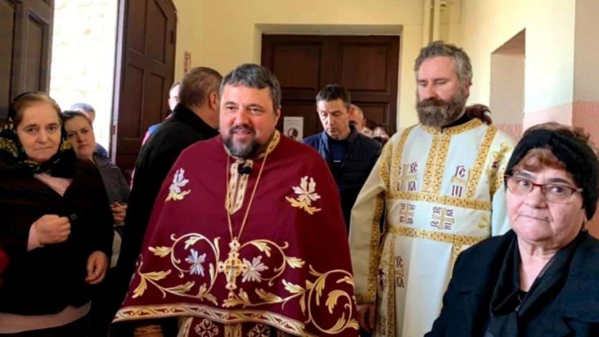 preot roman din spania cheama oamenii la slujba ne asumam cu totii amenda