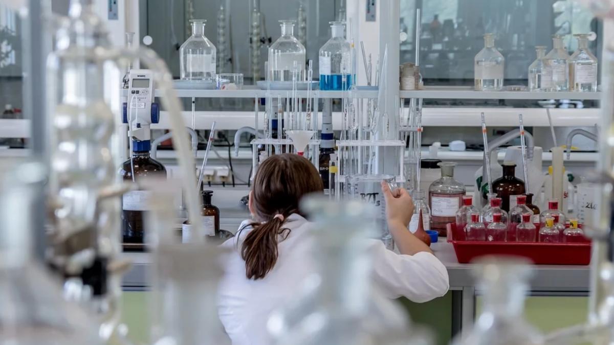 rusii intervin in criza coronavirusului