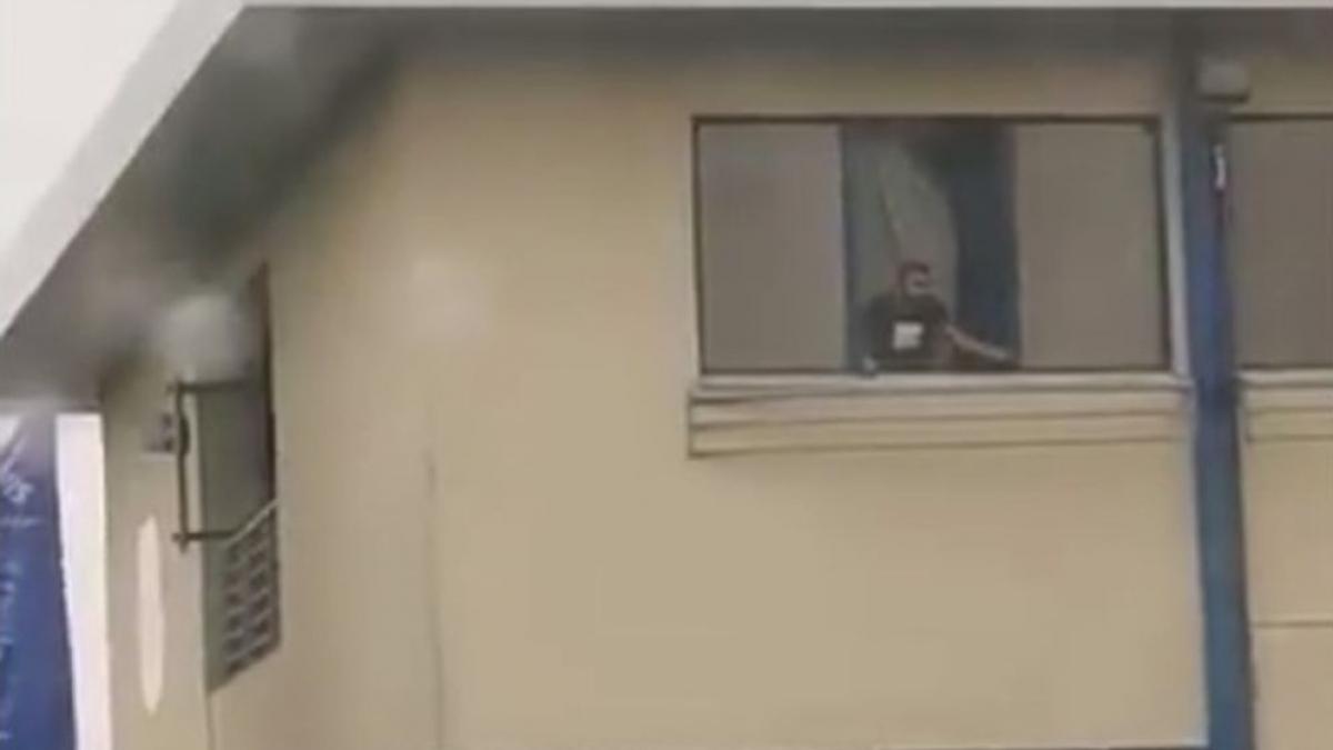 scandal la un centru de carantina din prahova oamenii vor sa iasa din camere