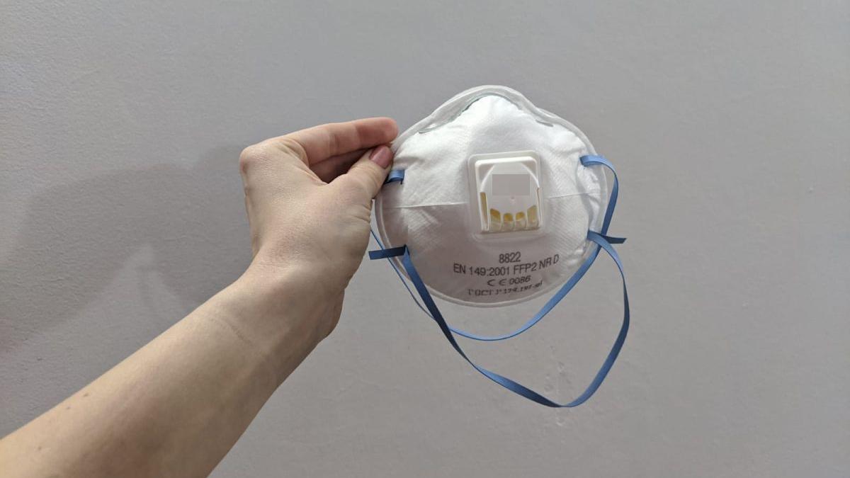 masti de protectie cu 100 de lei bucata la o farmacie din bucuresti