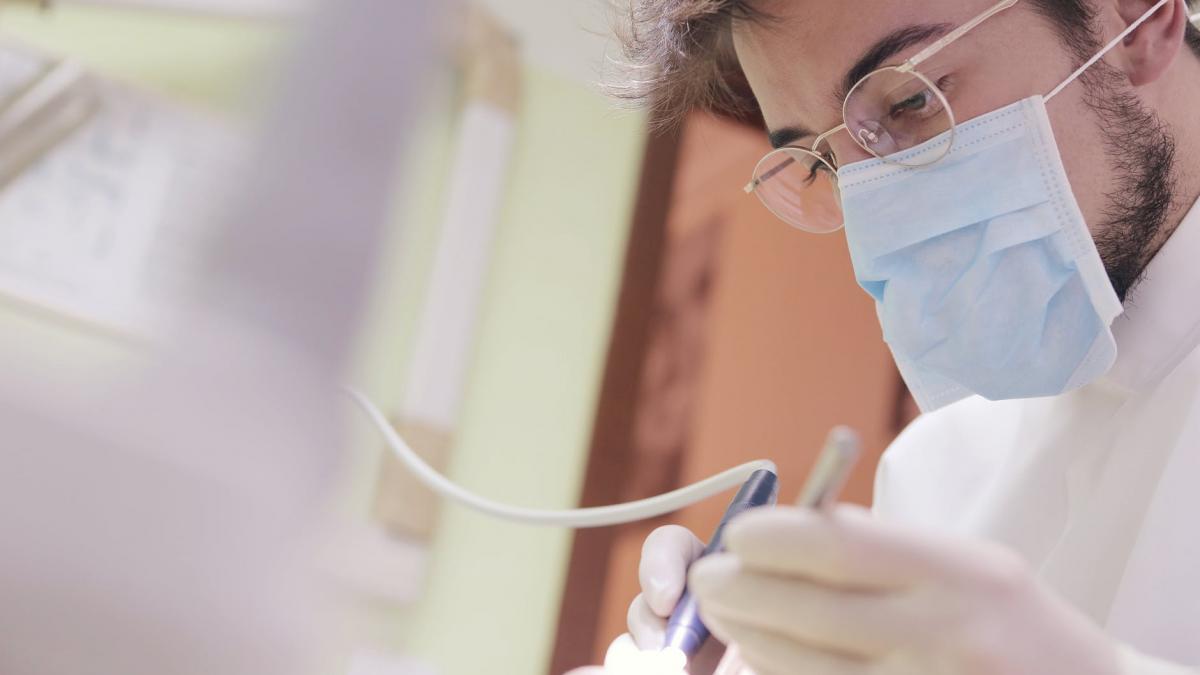 pacient infectat cu coronavirus la spitalul floreasca din bucuresti 30 de cadre medicale au fost