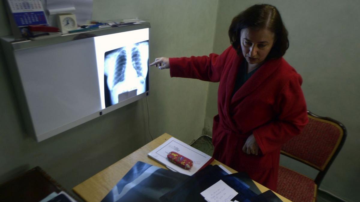 exclusiv fiica unei asistente de la spitalul din suceava bolnavul este lasat sa moara