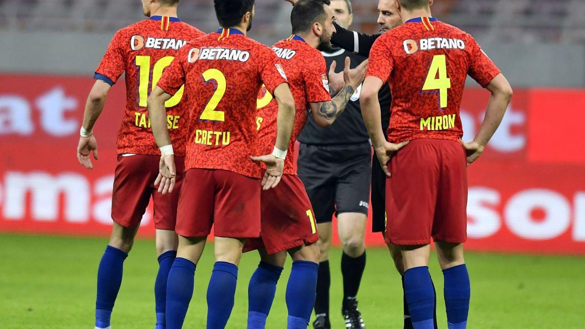 fotbalist fcsb adi popa jefuit oglinda masina