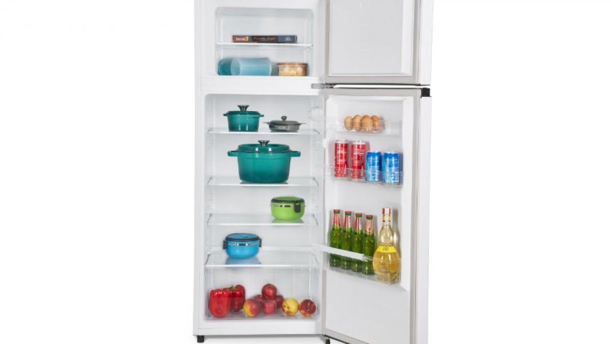 emag reduceri 3 frigidere incapatoare si eficiente sub 750 de lei