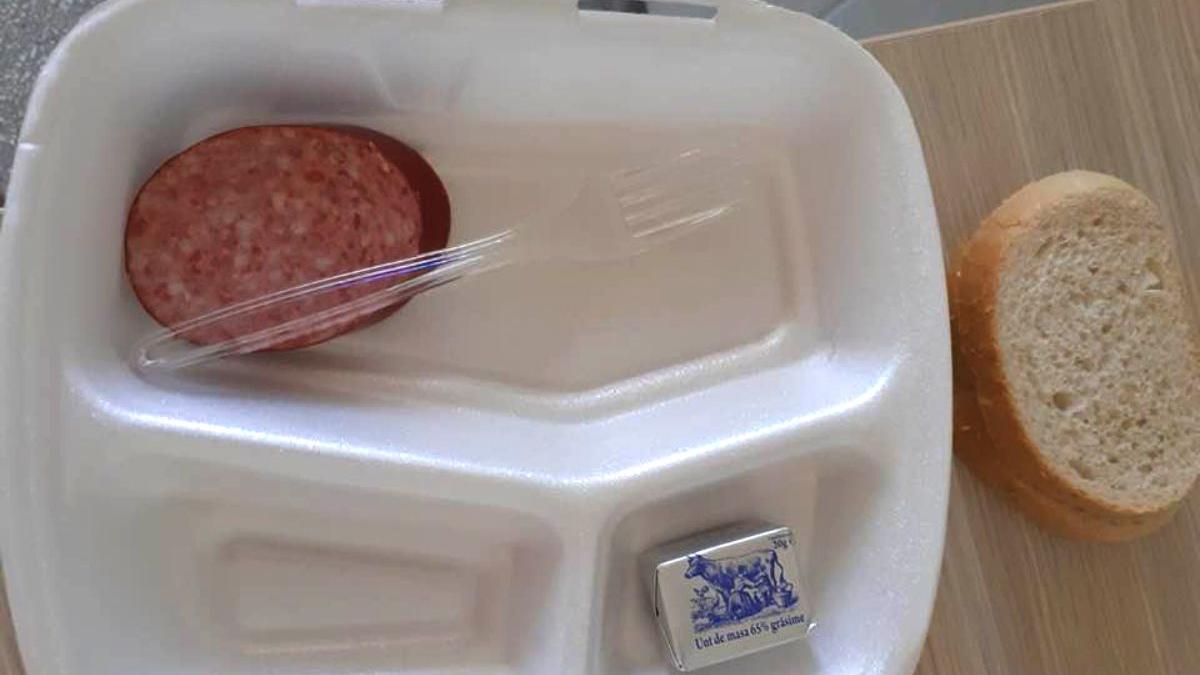 micul dejun pacient coronavirus spitalul judetean neamt