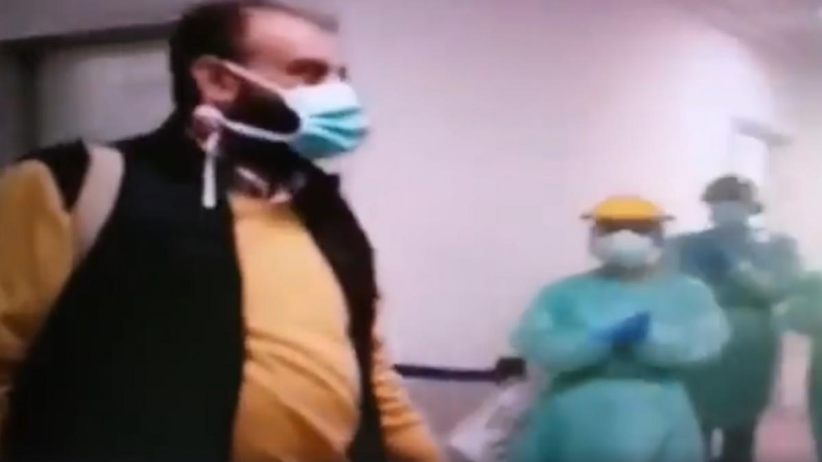 moment emotionant pentru un roman din spania care a invins coronavirusul dupa 19 zile personalul