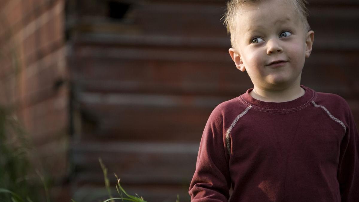 putem scoate copiii afara in criza de coronavirus